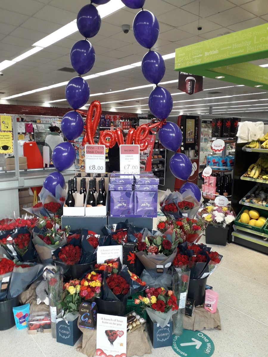 Michell41880148's tweet photo. Love has landed at Anstey coop, flowers this year are beautiful &amp; we have lots of other gift ideas pop in &amp; have a look  #cecWestLeics @jasontomkins1 @RealSoulShaker
@AnitaGi25966379 @angxlirl @maisy80637130 @emlou_owen @ShaneWorrad @MattSaunt40 @Kerry21783392 https://t.co/10Lfj4BLOo