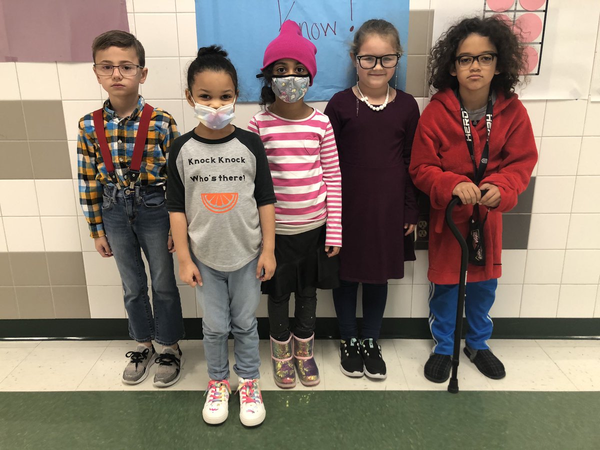 There are lots of smiles behind the masks celebrating the #KISD100thDay of school! #CelebrateKISD #NREFinestHour