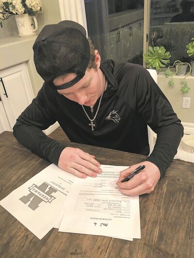 thebrandonsun's tweet photo. Dean Noonan has played hockey since he was a young kid. He’s used to the chilly rinks, chatty locker rooms and the friendships developed because of the sport he loves. https://t.co/FH3LM6aM7y #bdnmb https://t.co/Xom4YvSgID