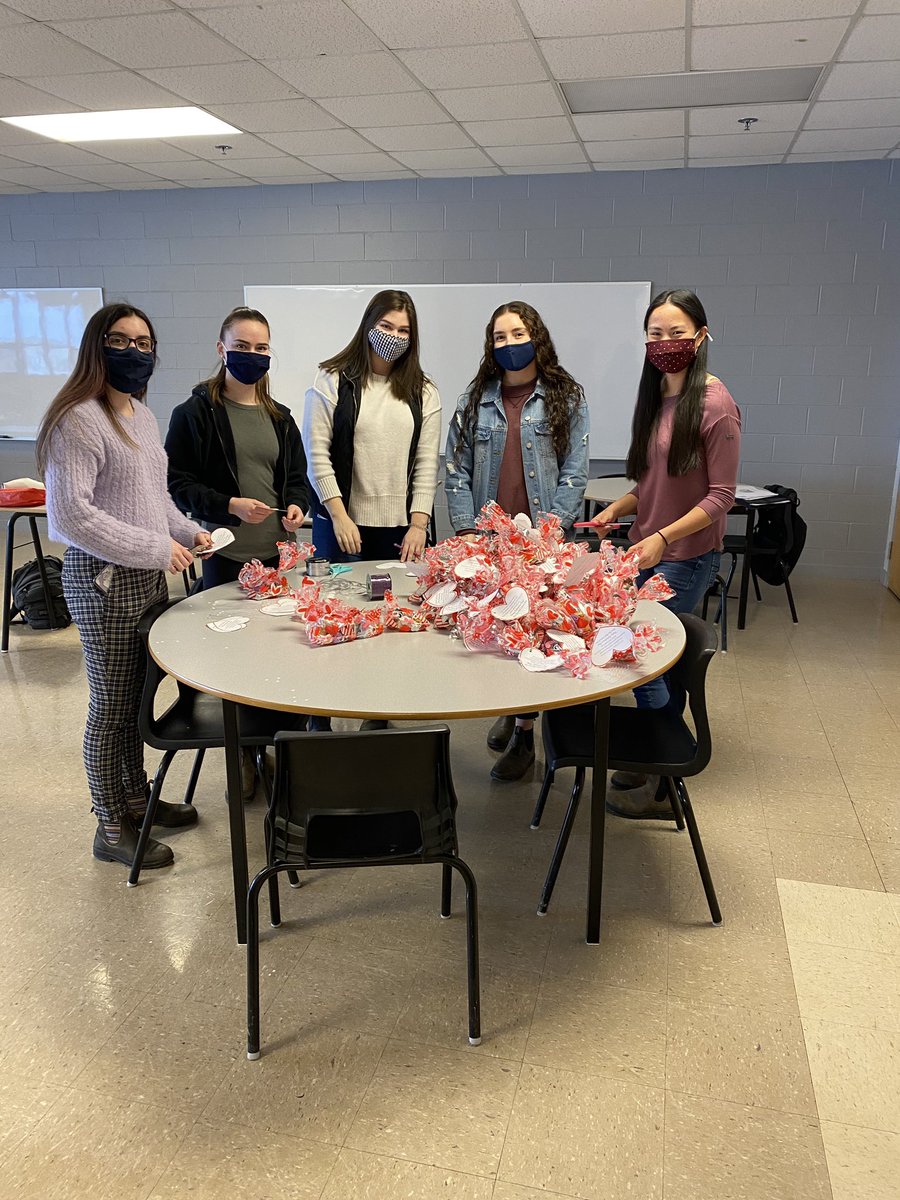 GBInteract's tweet photo. Kindness Matters!!

This month the interact club made up Valentine’s Day treat bags for the residents of Victoria Haven.💞 https://t.co/7i4BWE7FcI