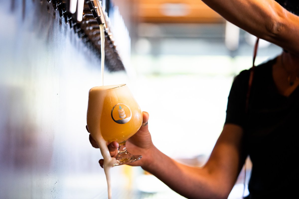 visitsandiego's tweet photo. Cheers to #CaliforniaCraftBeerWeek! 🍺 Check out the at-home tastings, special deals & more happening February 12-21: https://t.co/kpNMTbb8iE
📷: @purebrewing https://t.co/I5jeEq6AK6