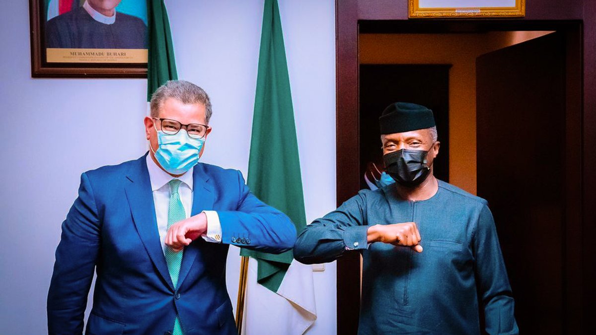 Rt Hon Lord Alok Sharma (@aloksharma_rdg) on Twitter photo Enjoyed meeting again with Vice President <a href="/ProfOsinbajo/">Prof. Yemi Osinbajo</a> this afternoon 🇳🇬
Discussed net zero, climate finance, adaptation + resilience and protecting climate vulnerable groups
Great to have Nigeria's support in driving #ClimateAction
<a href="/UKinNigeria/">UK in Nigeria🇬🇧🇳🇬</a>
#COP26 Enjoyed meeting again with Vice President <a href="/ProfOsinbajo/">Prof. Yemi Osinbajo</a> this afternoon 🇳🇬
Discussed net zero, climate finance, adaptation + resilience and protecting climate vulnerable groups
Great to have Nigeria's support in driving #ClimateAction
<a href="/UKinNigeria/">UK in Nigeria🇬🇧🇳🇬</a>
#COP26
