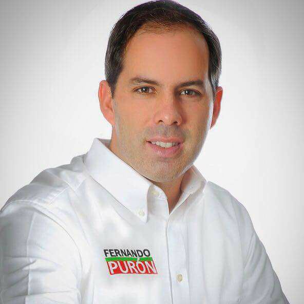 11 febrero 1975.- Nace en #PiedrasNegras, #Coahuila, Fernando Purón Johnston, quien sería Alcalde de la ciudad de 2014 a 2017.