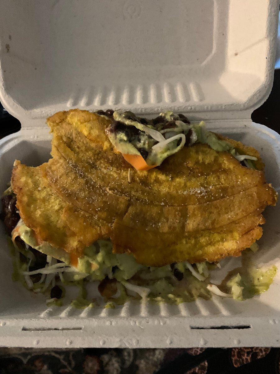 Gingerkookie50's tweet photo. @SsssamanthaaMUA The Veggie sandwich from Plantain Cartel. It uses Plantain instead of bread! https://t.co/IbWiMrpFoZ