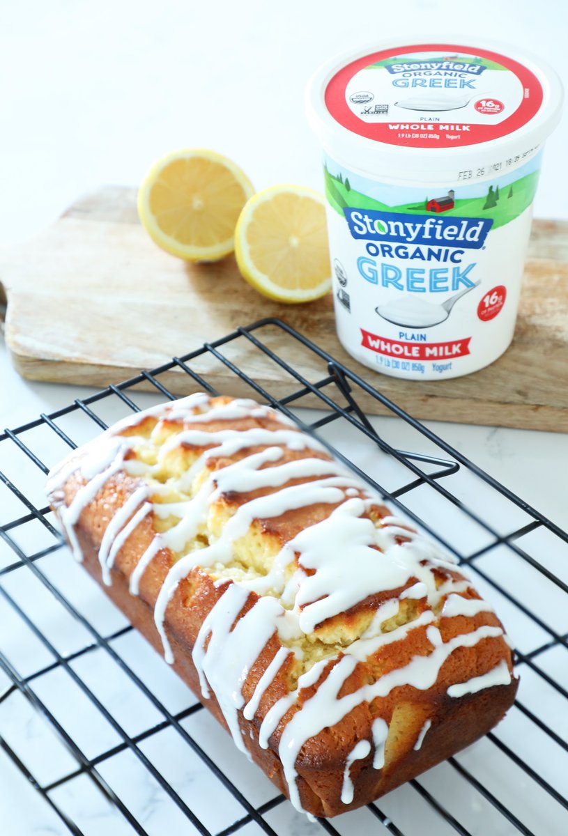WeekendCraft's tweet image. AD Kitchen Hack! Substitute greek yogurt for sour cream even when you're baking? I love using @Stonyfield Organic Greek yogurt when baking it also adds more protein! #madewithyogurt #Stonyfield #yogurttotherescue #goodonpurpose weekendcraft.com/recipes/lemon-…