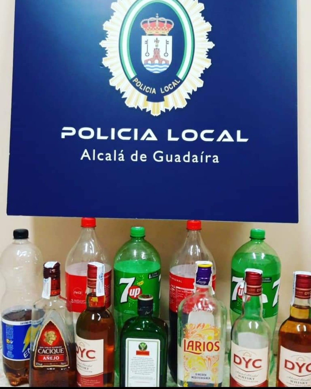 carta carrete Novelista Twitter \ Policia Local Alcalá de Guadaíra Tlf: 092 على تويتر: "La  RESPONSABILIDAD es cosa de TODOS https://t.co/ETZH22rl4s"