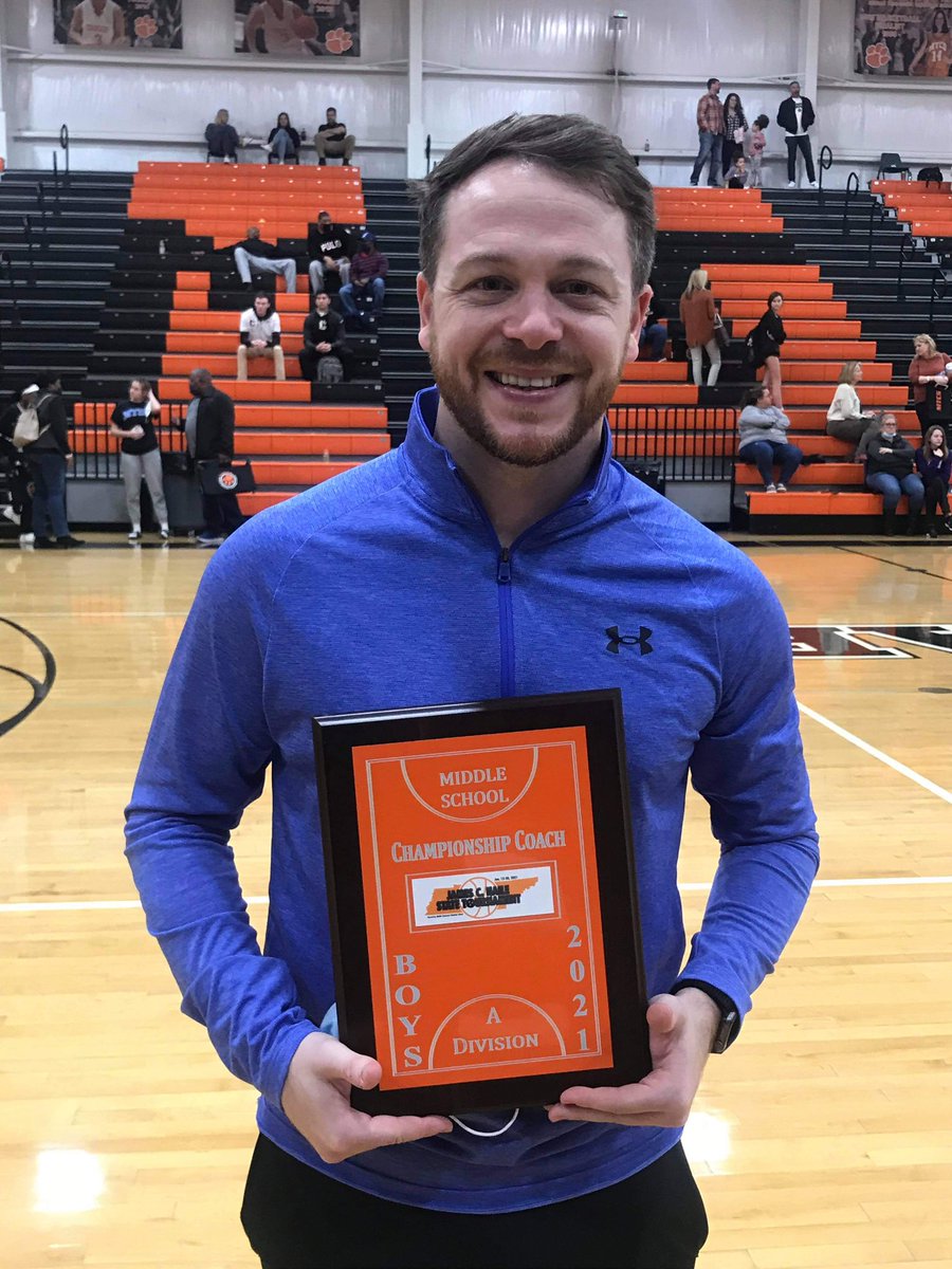 MS Basketball 🏀 
James C. Haile Tournament

Eagles 35
MTCS 29

All-Tournament Team
Brayden Waller
Jay’Len Moseley
Mason Vaughn

The Eagles finish the 2020-2021 season with a perfect 23-0 record!