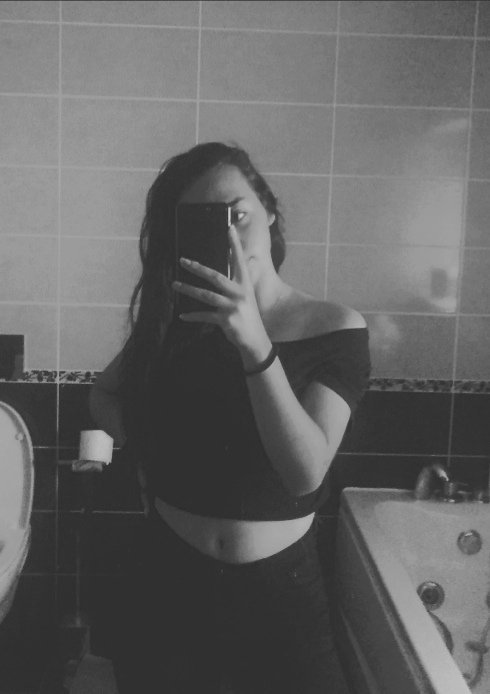 danielafilipaah's tweet photo. 🥀 https://t.co/nm4hCS2sNz