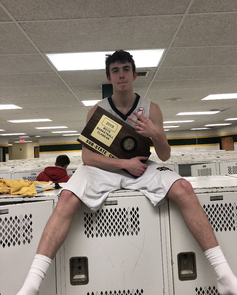 KennedyRater's tweet photo. today, we lost a beautiful human💓you will be missed by so many people. you were a brother to me. you were our glue and the smartest of the group. we made many memories together and you made a huge impact on my life. love you sammy boy can’t wait to see you again💚#flyhigh21 https://t.co/yhQxQ61gTe