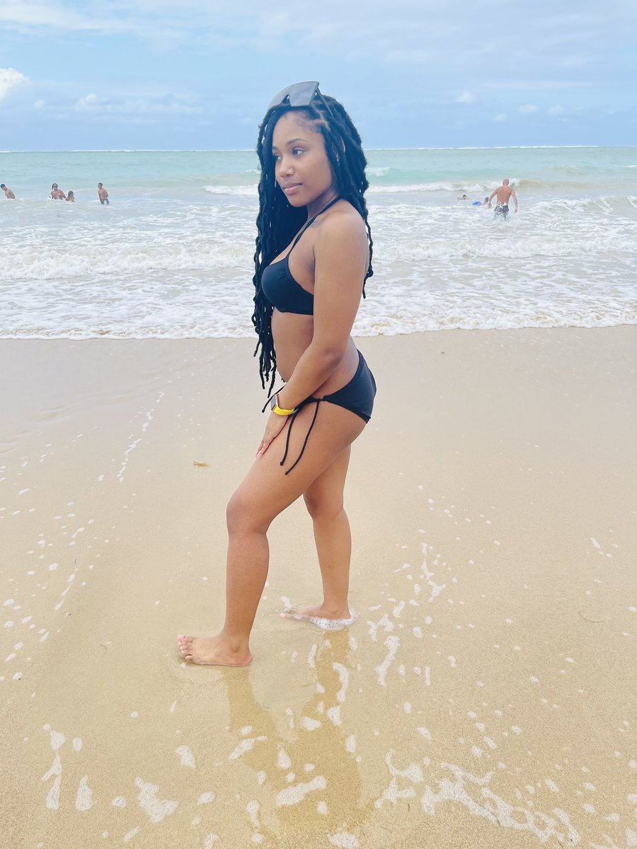 vaehfineee's tweet image. she so yeah🖤🥴