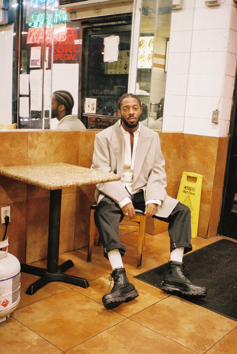 rnbradar's tweet photo. Brent Faiyaz reveals in interview with Vogue Runway that he has an uplifting song he wrote with Diana Gordon that’s coming out during women’s month

and also he’s working on his second studio album titled ‘Make It Out Alive’ https://t.co/nbxGpdUyAP