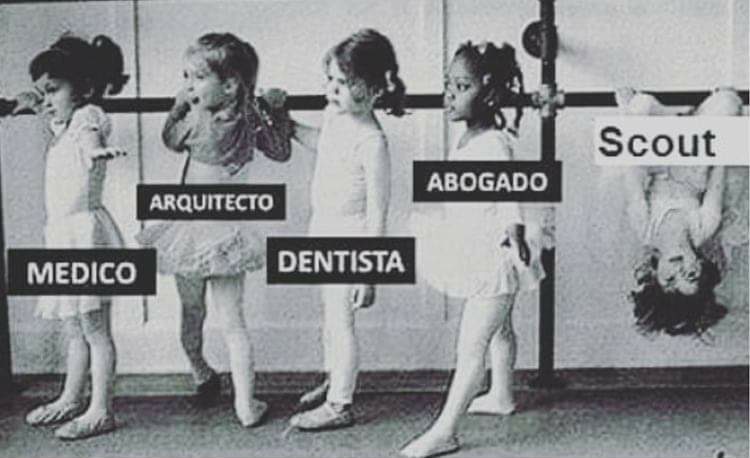 "Atrévete a pensar diferente, así harás cosas diferentes y dejarás una huella en todo aquel que se cruce en tu camino."
