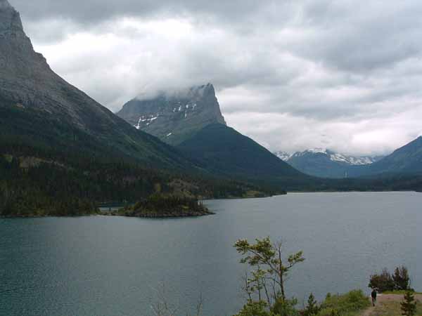 Magical Day at Glacier-Waterton International Peace Park https://t.co/bmwbO7FXGy #travel #hiking #national_parks #photos #vacation https://t.co/WYcaMD03Zv