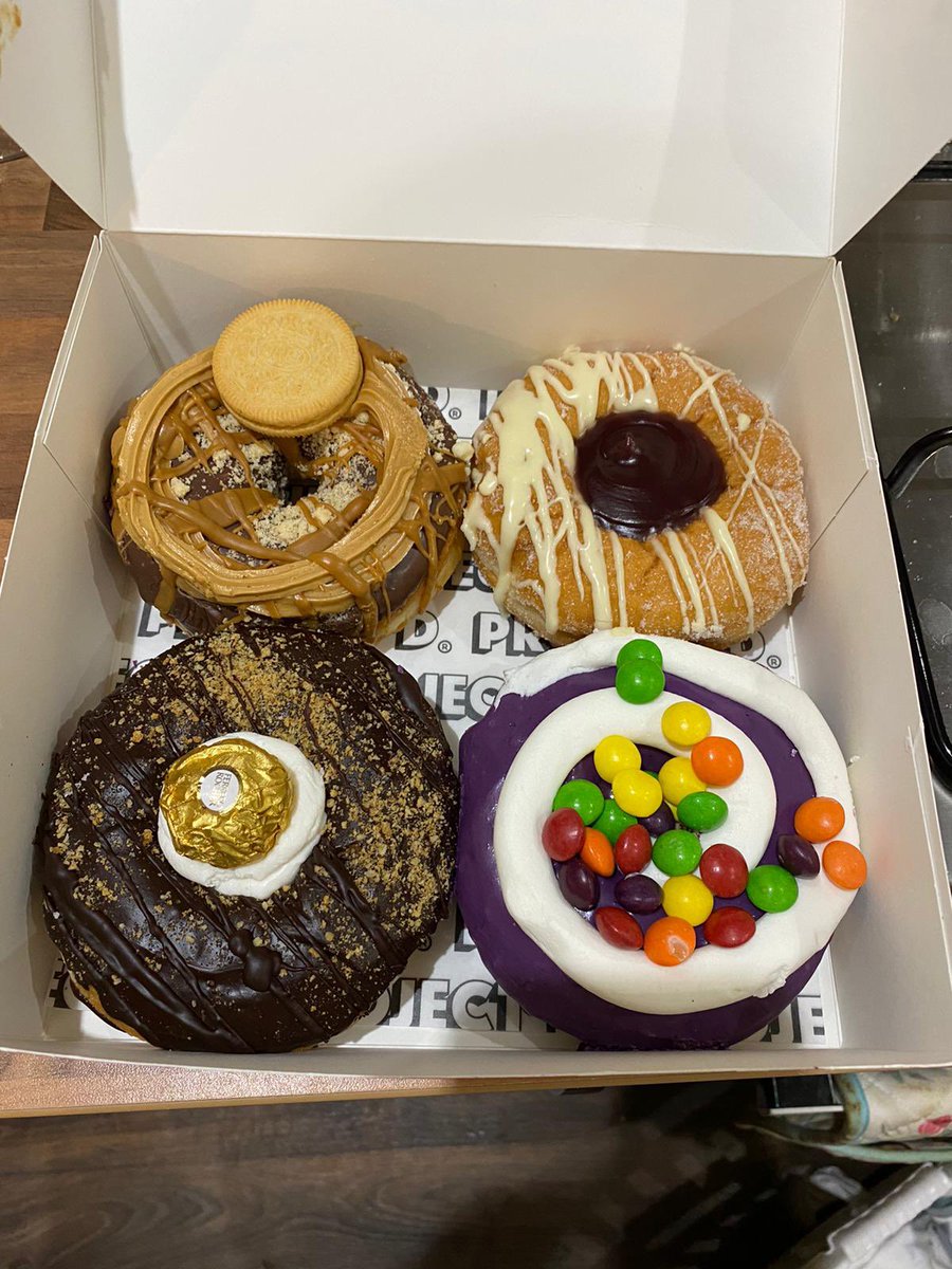 When you boss drops off some treats unexpectedly <a href="/ProjectDUK/">Project Doughnut</a> @craigjccivils 
For all civil and earthwork enquires contact Adam.wallhead@jccivils.co.uk
#LincsConnect #lincolnshire #teamlincolnshire #construction #newbuilds #groundworks  #civilengineering #constructionindustry