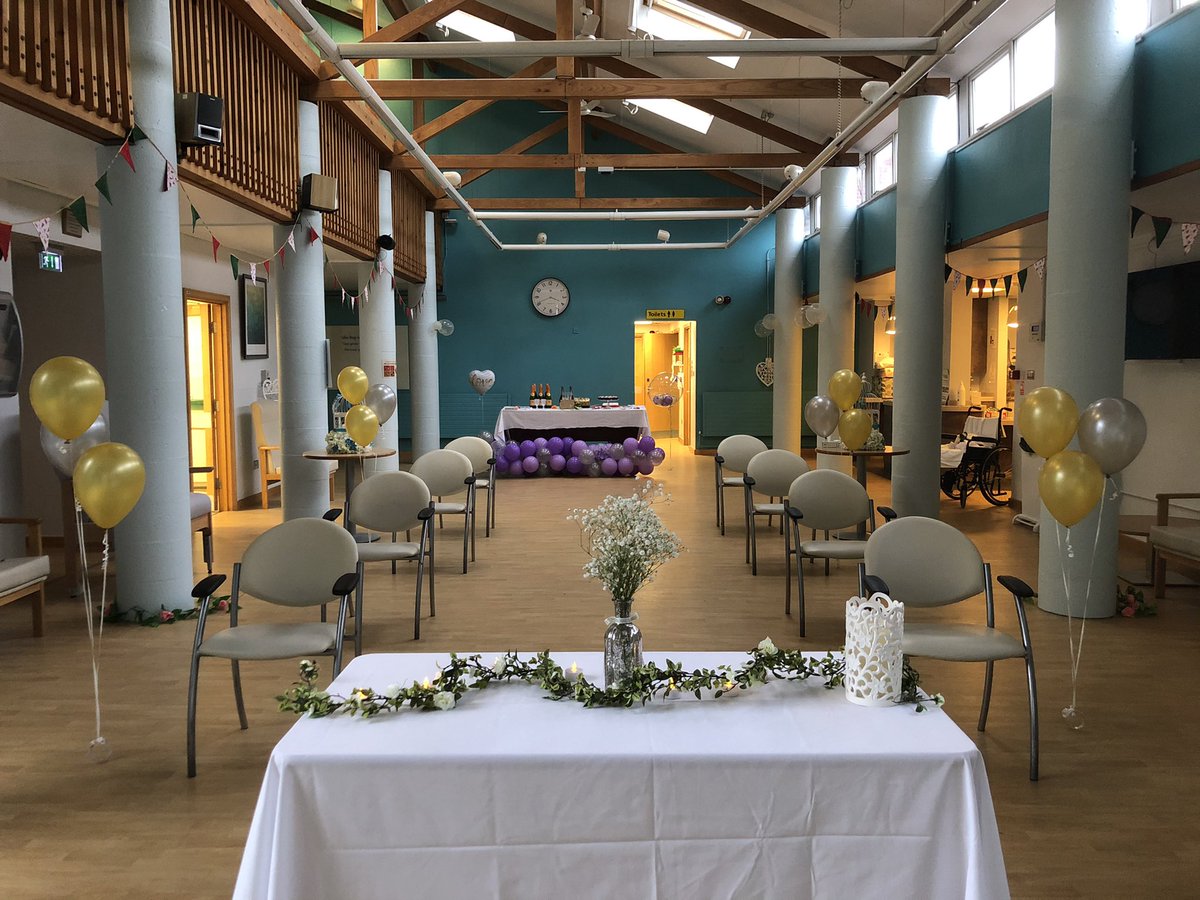 cathrinehv's tweet photo. Overwhelmed by human kindness today. Thank you to everyone who generously donated decorations, food and drink to help a wedding happen with just a few hours notice. And to the super team of staff including those at home and family roped in 😘@HaywardHouseNUH https://t.co/xb0mcq4ye0