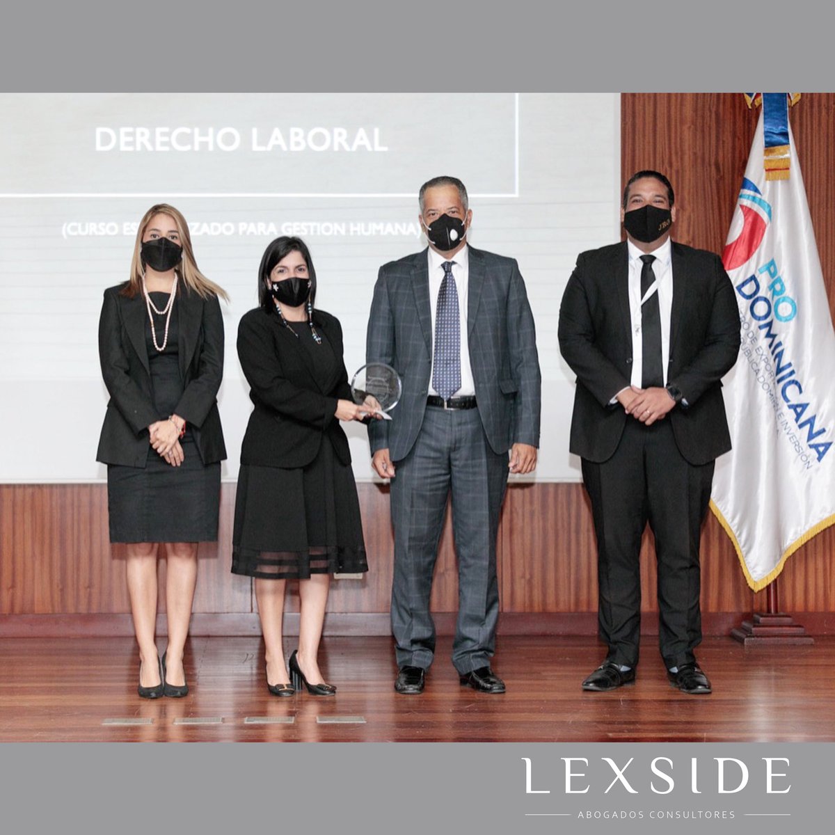 LexsideRD's tweet photo. El compromiso de @lexsiderd 🇩🇴 no se detiene, felicitamos a nuestro socio @JuanGratereaux por la impartición de talleres laborales ante la institución #prodominicana es vital e importante que todos sepan de los procesos  laborales. #lexsiderd #enseñanza #derecholaboral #rd🇩🇴 https://t.co/6eyH7zPFnk