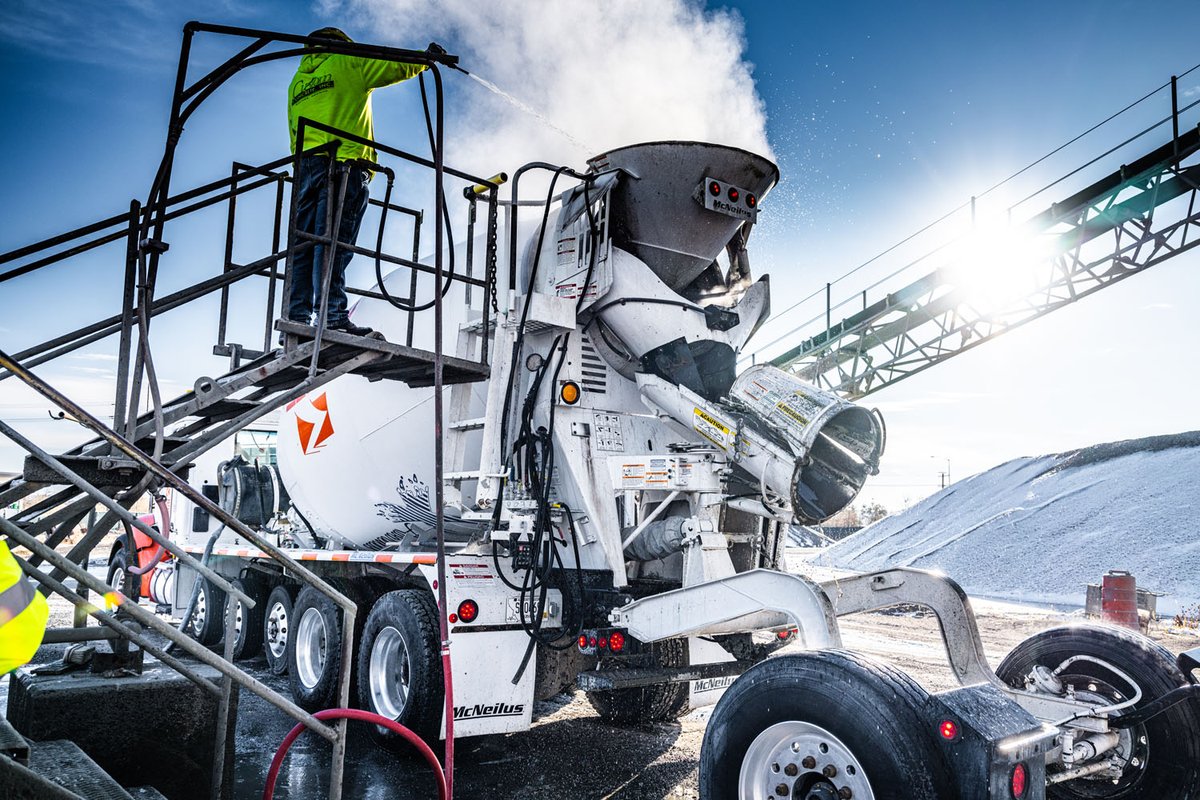 RevolutionMixer's tweet image. Check out these FLEX Controls™ Bridgemaster™ Mixers from @KnifeRvrCorp in MT. Featured in our calendar &amp;amp; equipped with our lightweight, corrosion-resistant composite water tanks only available from McNeilus. Thank you @MichelinUSA  

#McNeilusMixers #TeamMcNeilus #FLEXControls