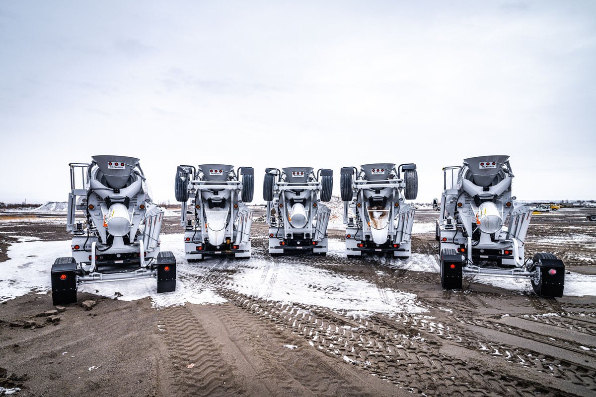 RevolutionMixer's tweet image. Check out these FLEX Controls™ Bridgemaster™ Mixers from @KnifeRvrCorp in MT. Featured in our calendar &amp;amp; equipped with our lightweight, corrosion-resistant composite water tanks only available from McNeilus. Thank you @MichelinUSA  

#McNeilusMixers #TeamMcNeilus #FLEXControls