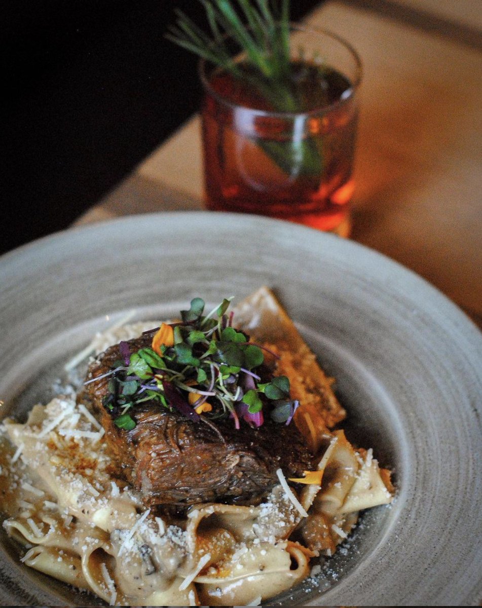 ColonyReserve's tweet image. If you’re not in the mood to whip anything up in your chef-inspired kitchen tonight, you’re in luck! Enjoy premier #cocktails and #delicious fare at Sweetwater, just a short drive away!