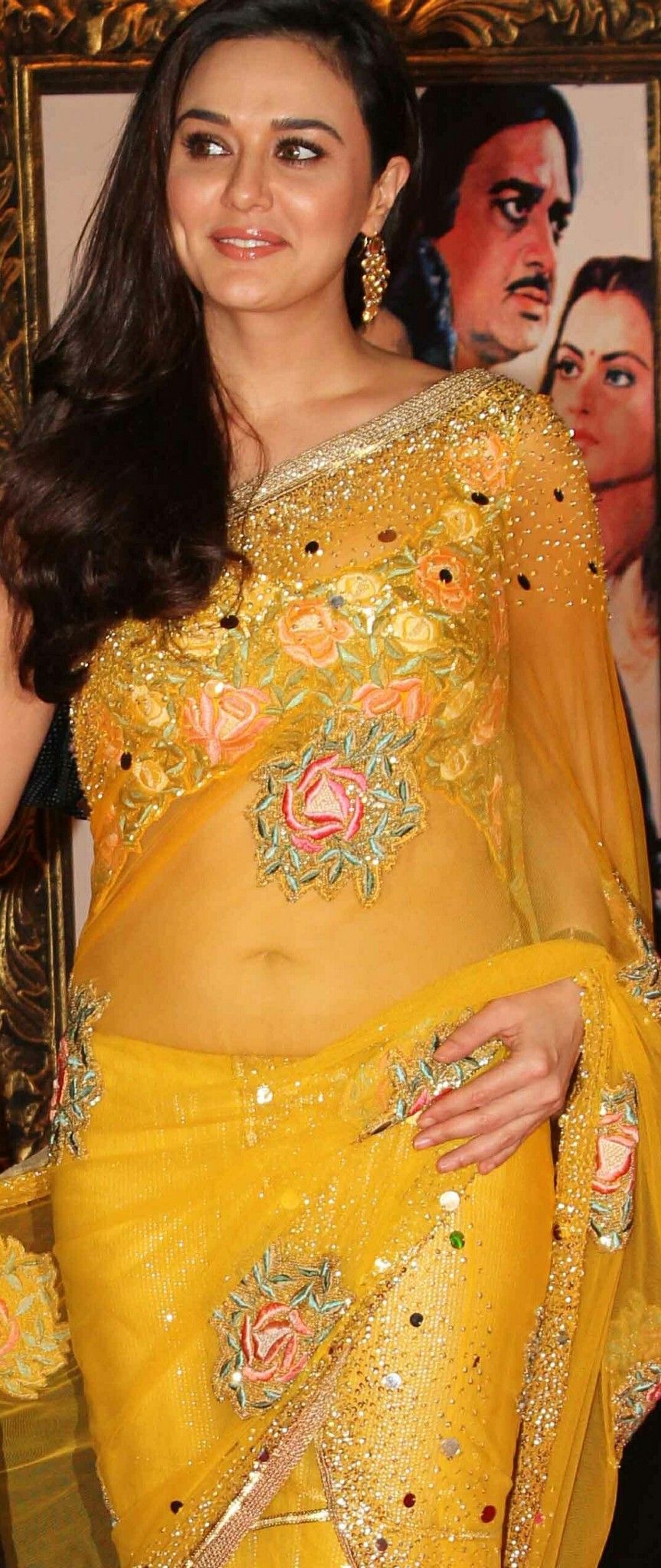 Happy Birthday to the super sexy Preity Zinta   