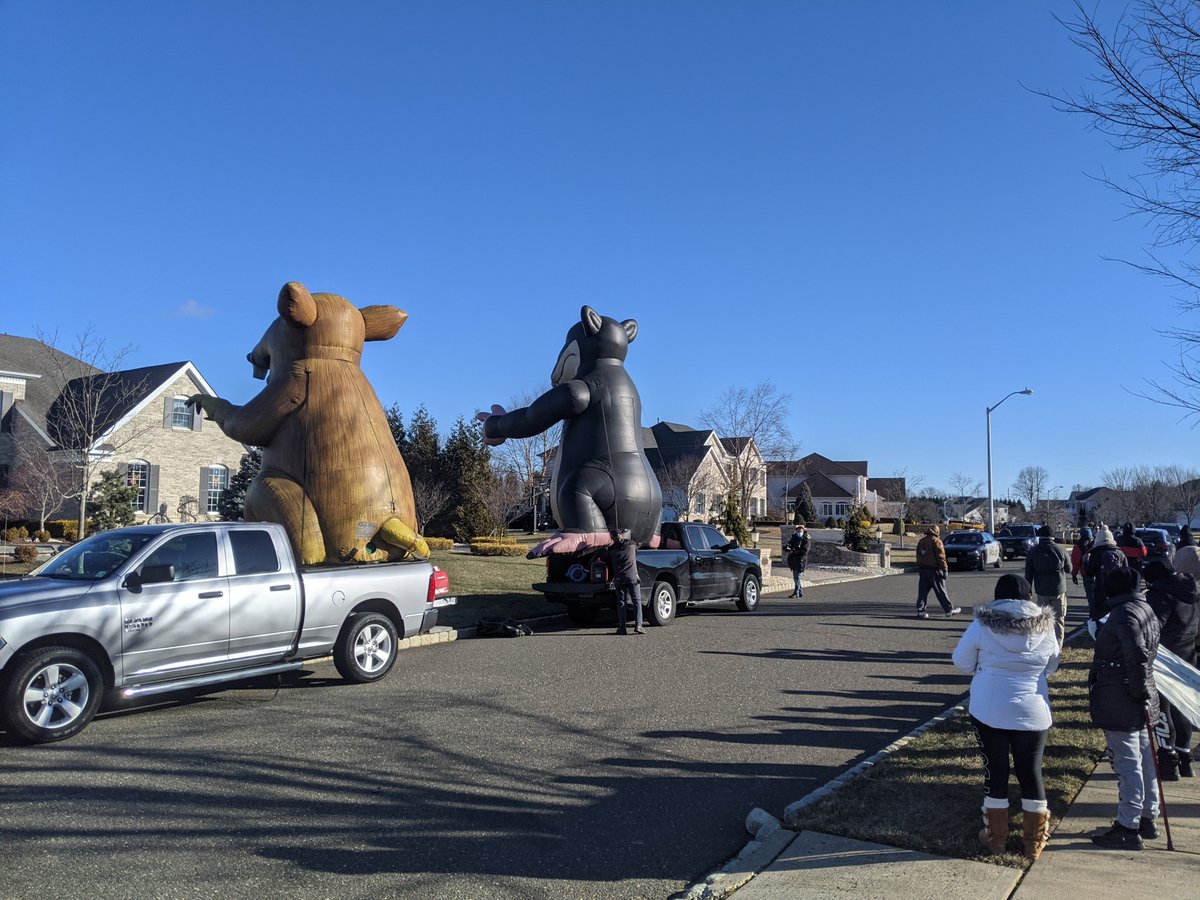 Today we attended an amazing action in Freehold, NJ to support migrant workers in their struggle against wage theft. We were fortunate to spend time getting to know those fighting for the rights of workers. #streetmedic #njmutualaid #workersrights