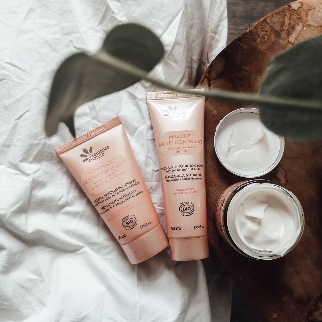 BeautepriveeEsp's tweet photo. Ante cualquier cambio de temperatura, recuerda siempre cuidar ta piel y nutrirla... Con la gama de nutrición intensa de @fleurancenature tu rostro estará calmado y listo para afrontar lo que venga ❄️🌞🌪️
⁠
⁠ https://t.co/SC9Zuk1zNJ