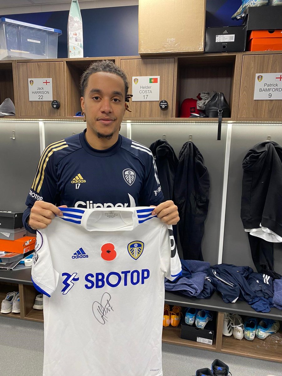 YorkshireAirAmb's tweet photo. We are auctioning a signed, match worn Hélder Costa shirt, kindly donated by @LUFC to raise vital funds for the YAA. The limited edition poppy shirt was worn during the Leeds v Leicester match 2nd Nov 2020. The auction is open &amp; you can place your bid now https://t.co/SJWF0UMLdn https://t.co/vpecKTTyCt