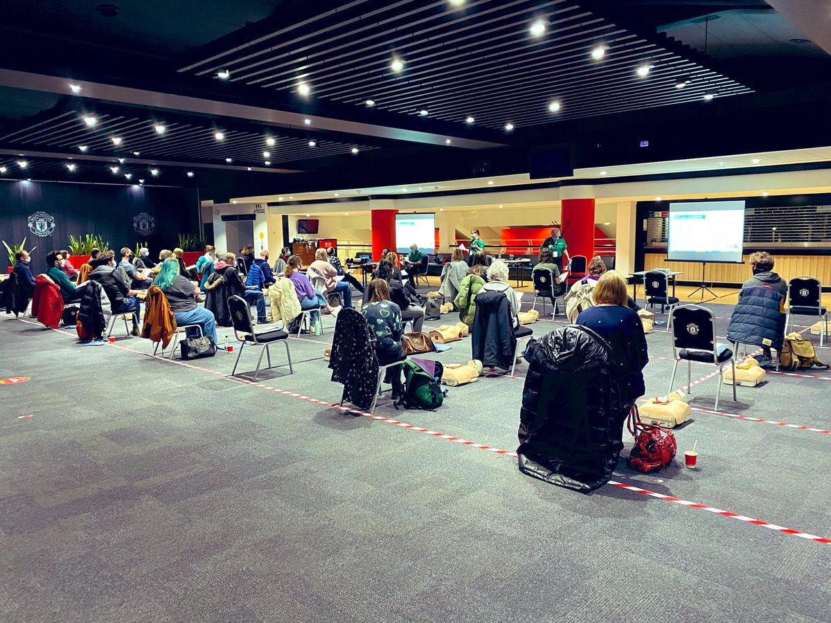 Well it’s been a fantastic day at Man Utd today. A little under 100 new Volunteer Vaccinators all trained and ready to get out in the community. Well done to everyone and the team who made it all happen! Thank You! #mysjaday #stjohnsambulance
