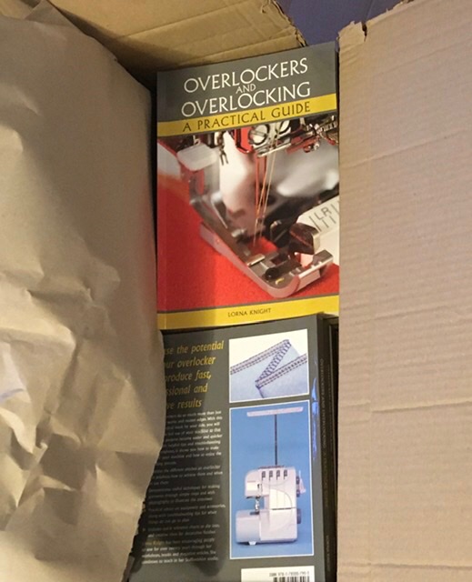 LKSewingAcademy's tweet image. Out now!
...for the answers to your overlocking queries. m.facebook.com/thelornaknight…
#sewing #overlocking #serging