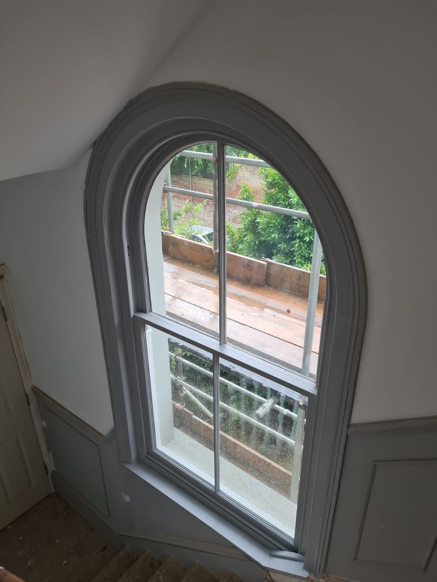 Ls_sashwindows's tweet photo. A beautifully restored sash window with slimline double glazed units #slimline #restoration #sashrepairs #painting #lscarpentrysolutions #hastings #stleonards #bexhill #eastbounre 
#madeinhastings

💻https://t.co/Knlqibm80Q
📧 lscarpentrysolutions@gmail.com
☎️ 07713241579 https://t.co/JhI2ys0y61
