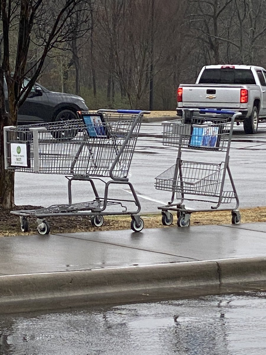 RoachFBClinic's tweet photo. And you wonder what’s wrong with America......#lazyass #ISawYou! https://t.co/1LAzb4e6db