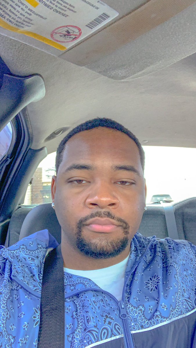 Blake_Gambino's tweet photo. Sticc on me in traffic 🦁🦊 
#BlakeGambino #LongLiveRod https://t.co/apCh0z5fVB