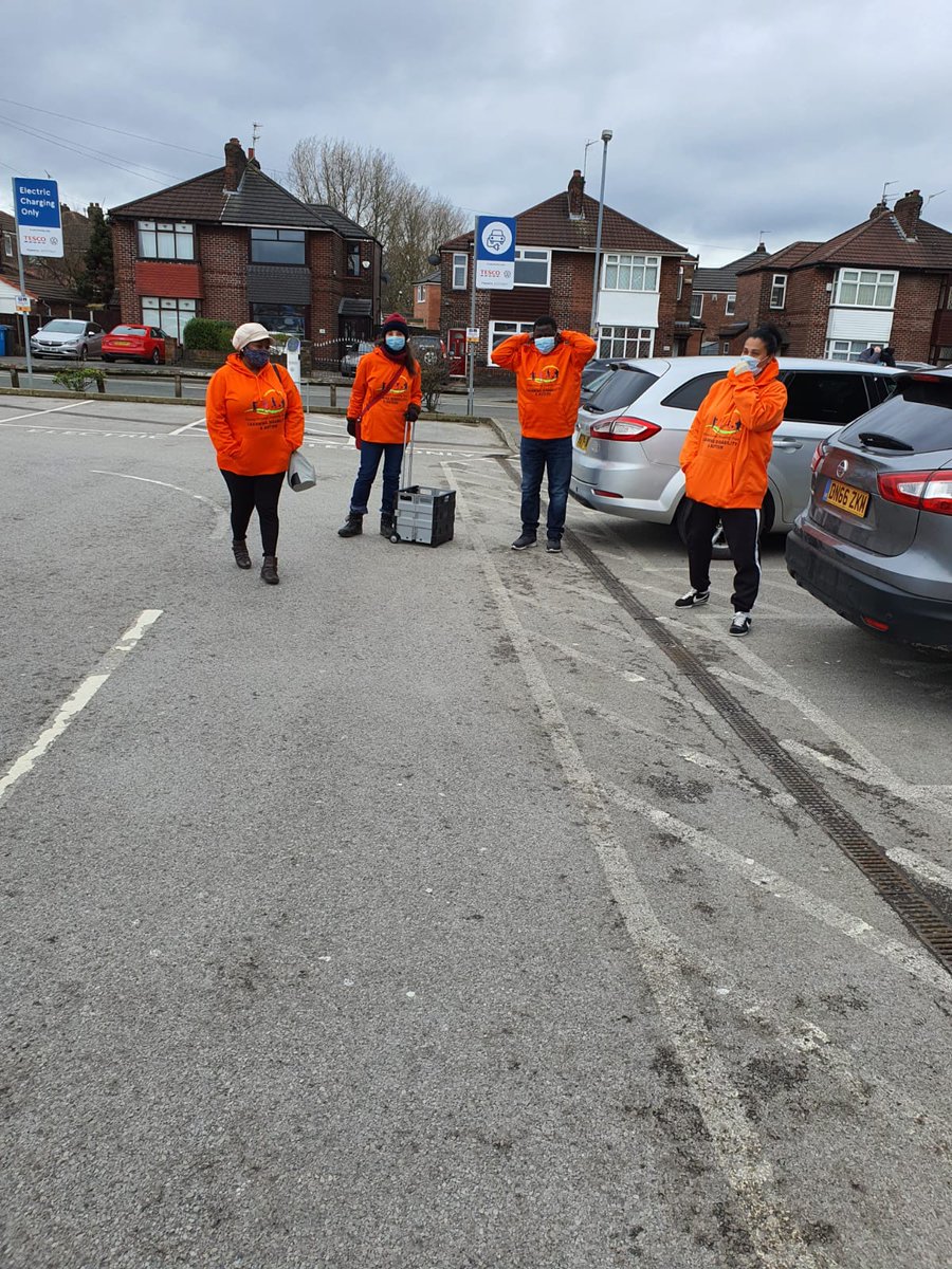 TrustDimobi's tweet photo. Thank you @TescoFailsworth @Tesco @roseknipe #TescoCommunitychampion for your generosity - Donating Cloths &amp; food to #Dimobi.This donation will go along way in assisting us to support families during this period of lockdown. @NatEmergTrust @peoplesbiz @TNLComFund @LucyMPowell https://t.co/KwCNqAKPjY