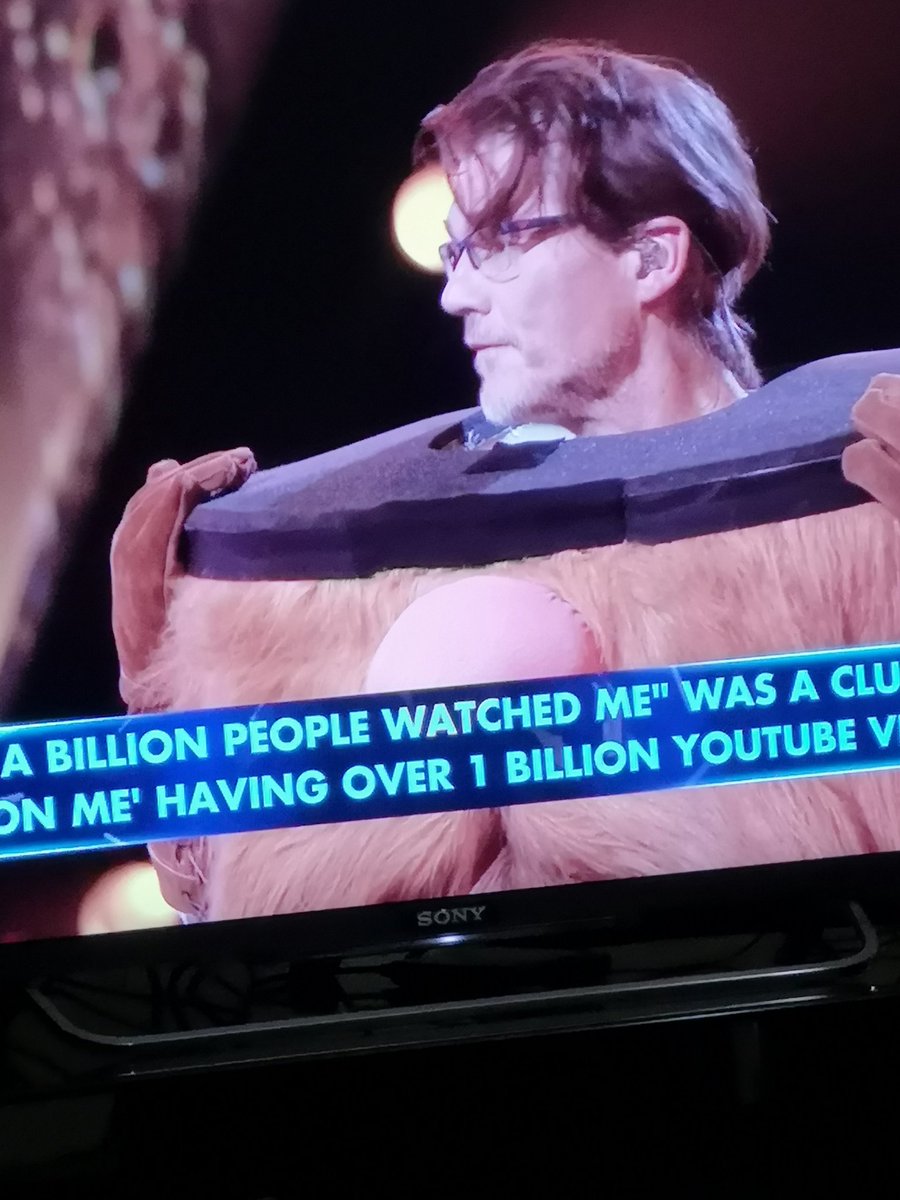 andreac1968's tweet photo. #TheMaskedSingerUK #viking was @mortenharket of @aha_com any fans get it can't believe he was on it brilliant voice 😍 https://t.co/owx6FB0bk6