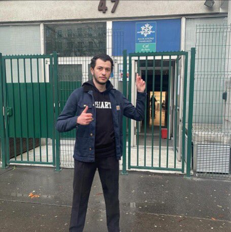 yeahmen90's tweet image. Et vous osez respirer ???