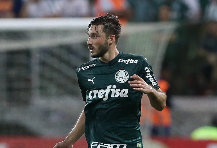 TPorongas's tweet photo. Se disputa la final de la Copa Libertadores de América, y los hinchas de Nacional creen que como está Viña juega su equipo la final.
Que bajo hemos caído, muchachos. Debemos levantar la vara urgente. Ah, y recuerden que Viña se fue más silbado que Suárez!! https://t.co/XQM0br2CQt