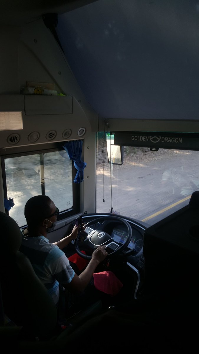 lidyabekele3's tweet photo. #GoldenBus @dagmawit_moges @addis_fortune #drivinginhighway https://t.co/kZbmKgzYE4