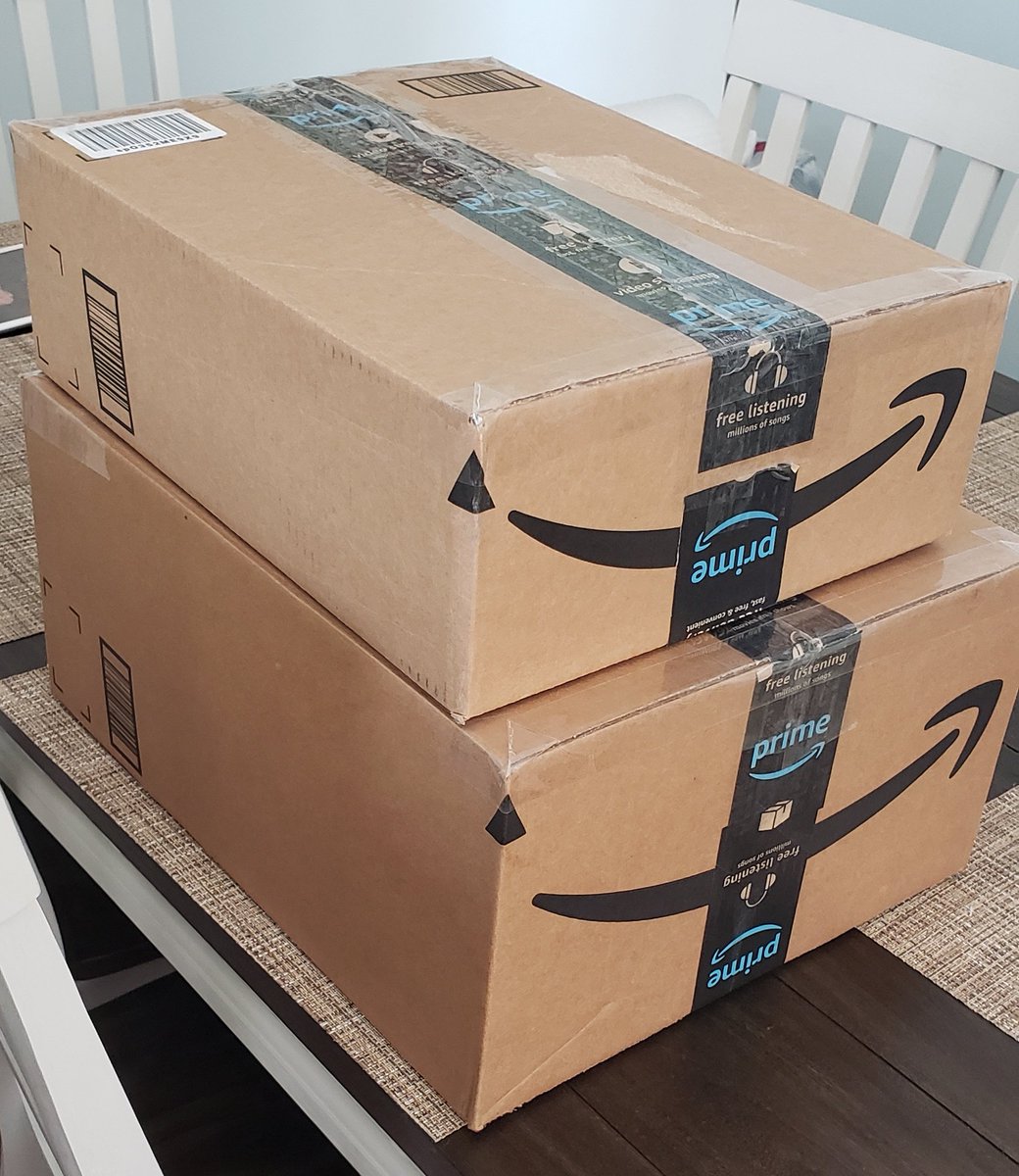 BakeryToothache's tweet image. Shipping day! Shipping off all our little goodies orders to our wonderful fans. Thank you guys for your support and enjoy the sweets! 💜💜