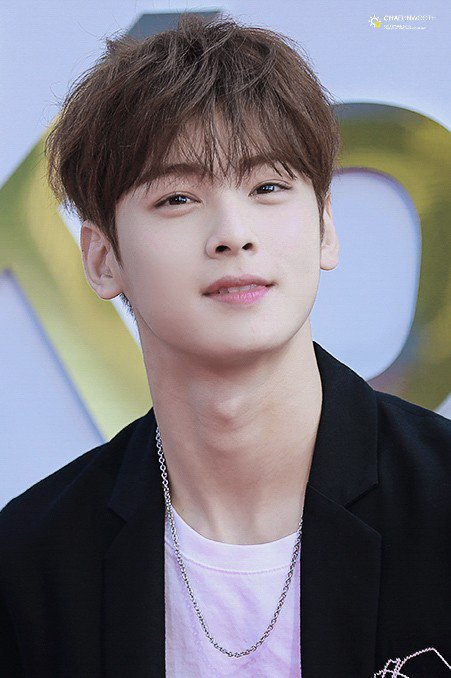 Joven__Amante's tweet photo. 位置 - ᴍɪʟᴀɴ, ɪᴛᴀʟɪᴀ
30/01/2021

     ┊ʟᴀᴍʙᴏʀɢʜɪɴɪ ꜰᴀꜱʜɪᴏɴ ᴡᴇᴇᴋ┊

#LFW2021 #GucciRP https://t.co/EHfrIpXBZq