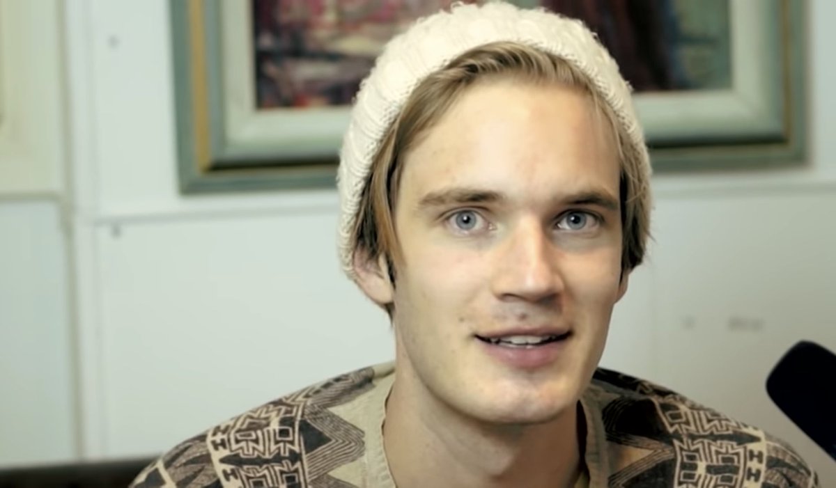 in 2014- hit 30 mil subs and kissed harry styles (?)