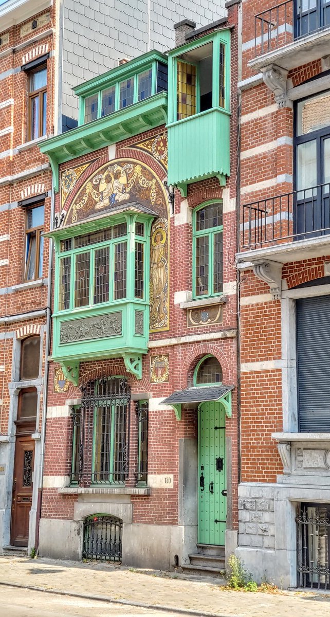 Feeling a bit stir crazy. I've barely left my manor recently, as my photos show. So here's the 19 communes of Brussels A-W (there's no Z).... Anderlecht.