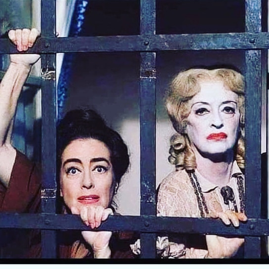markhod01412402's tweet photo. The Hudson sisters. #WHTBJ https://t.co/pRrKKuy6Hc