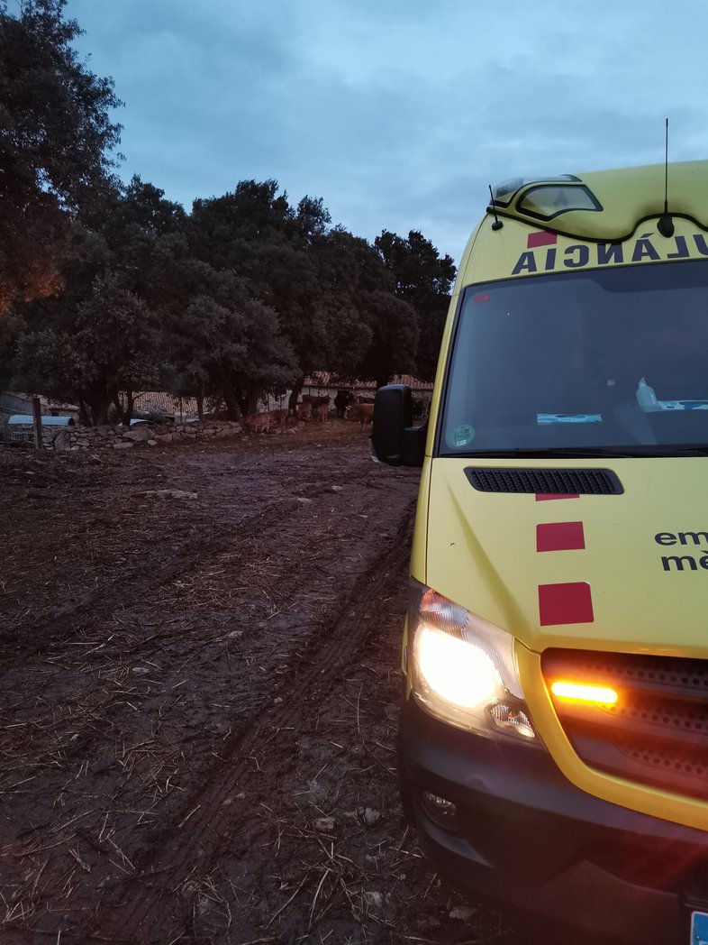 gironinski's tweet photo. #momentssemsubcontractes #momentssemrural #ondéuvaperdrelesespardenyes #espolla #nohihapressa #ambcalma #unaltremón @semgencat https://t.co/MTBQ6jLsVf