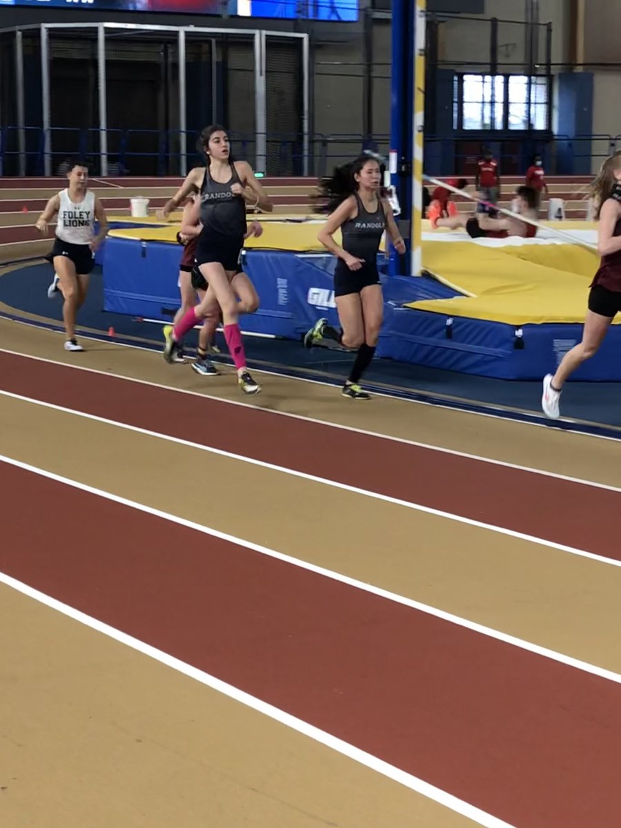 RRaidersCC's tweet photo. Girls 3200m run- Senior Emma Hudson gets 2nd with a time of 12:14.52 and Parmida Amiri runs of PR of 13:01.15 placing 6th. #lastchanceinvite https://t.co/5YUhTz3cZc
