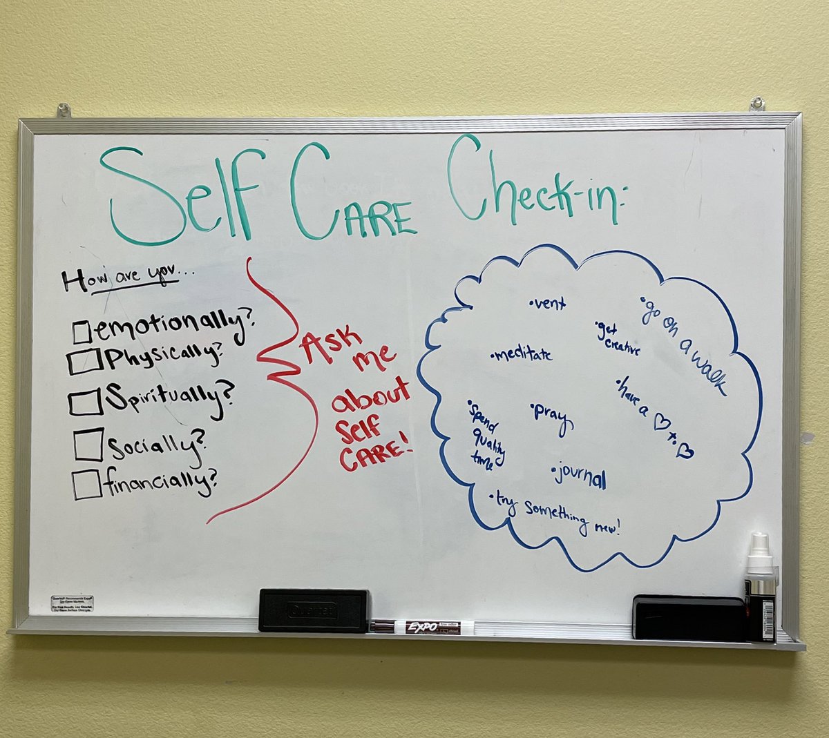 merylwalker's tweet photo. trying to find ways to make my office more inviting while also being helpful and informative:-) #SocialWorkTwitter https://t.co/JGCr3X2zsE