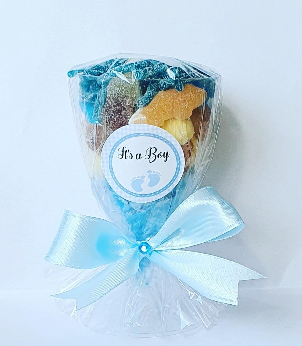 These became one of our best sellers in 2020 #babyshowerfavours #genderreveal #mumtobe #favours #favourideas #inspiration #etsyseller #madetoorder #takebotique @takeboutique
 etsy.com/uk/shop/takebo…