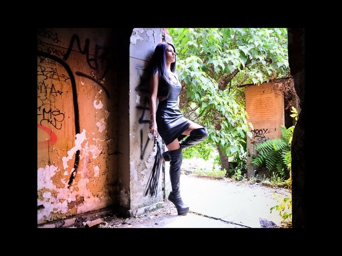 I'm online right now on skyprivate (live skype sessions). my private profile: https://t.co/m3vqrUm8N3<a href="/tag/mistress"class="tags"><span>#mistress</span></a>