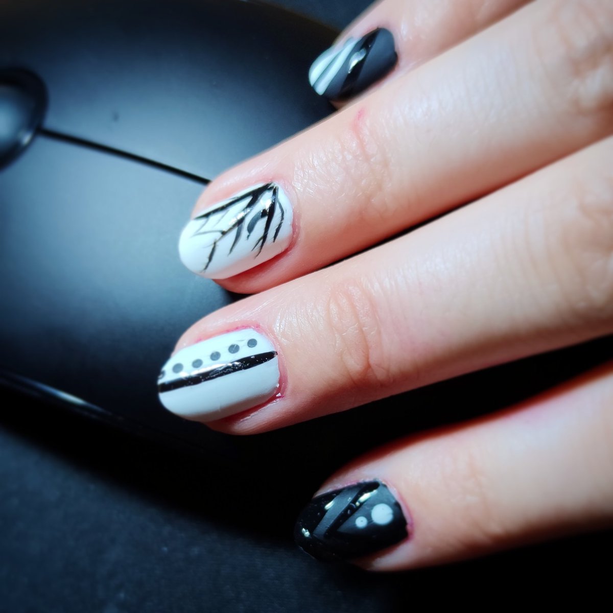 s_chemgirl's tweet photo. #nailsart #nails #uñasdecoradas #fashion #nailart  #nailsdesigns #nailsdesign #fashionnails #manicure #manicura #nailmania #diseñodeuñas #enjoynailsart #prettynails #cutenails #nailsartaddict #nailsartobsession #naturalnails #naturalnailsart #uñasnaturales #uñasnaturalesdecoradas https://t.co/0yWNRGQm39