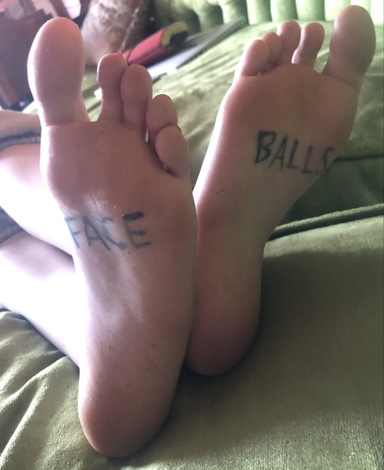 Where do these belong? https://t.co/J2CAH1kmjM<a href="/tag/latexqueen"class="tags"><span>#latexqueen</span></a>