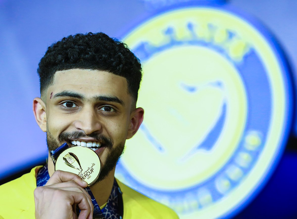 alamre_55's tweet photo. مبروك ياعالمين💛💙🥇💪🏽 https://t.co/8Ekeu12mCg